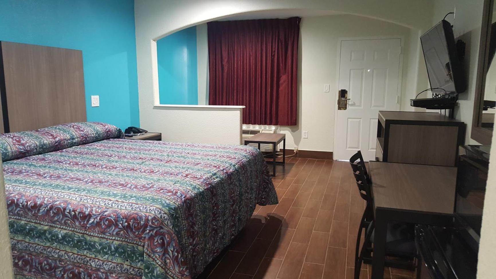 Moonlight Inn & Suites Jersey Village Ruang foto