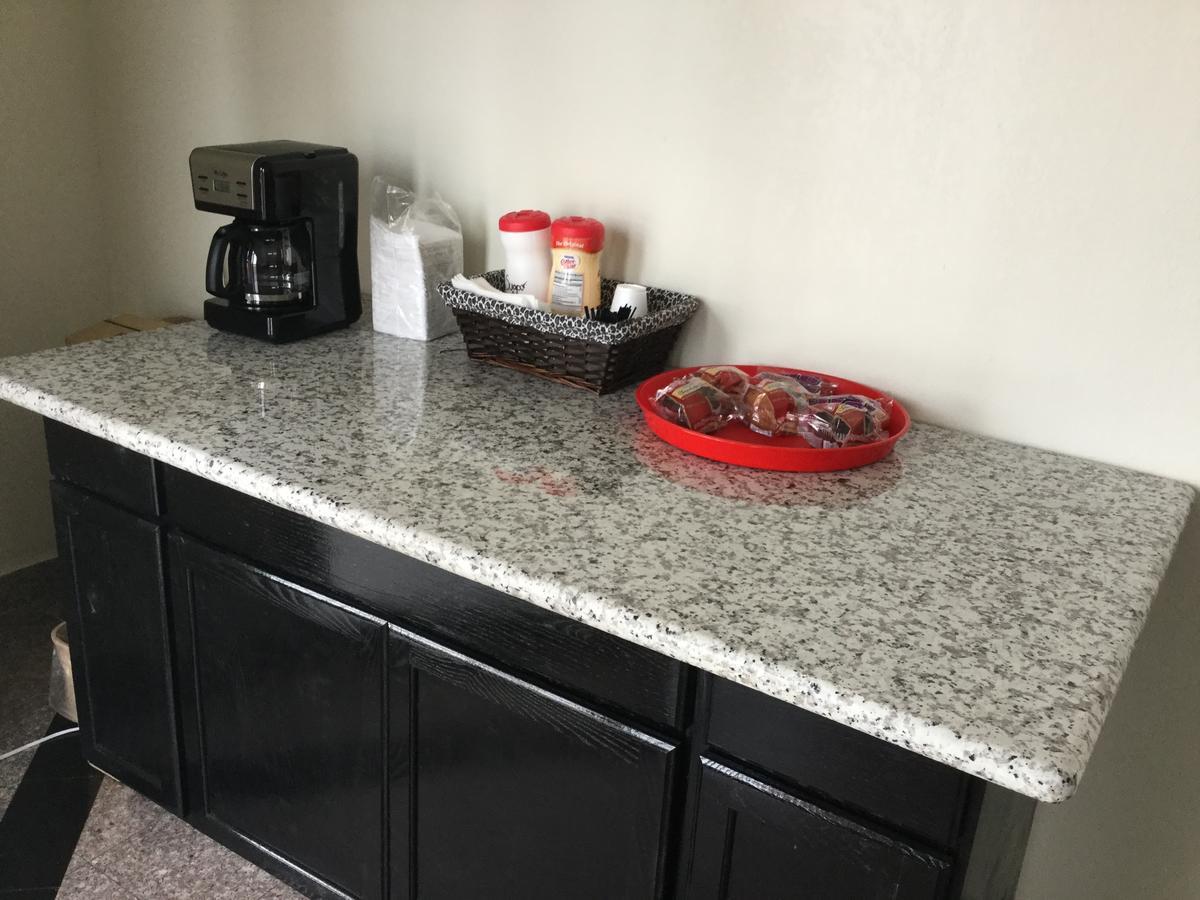Moonlight Inn & Suites Jersey Village Bagian luar foto